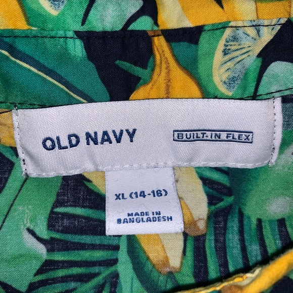 Boys Old Navy Button Up - Picture 4 of 4